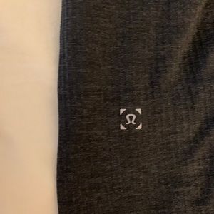 Men’s black lululemon workout shirt